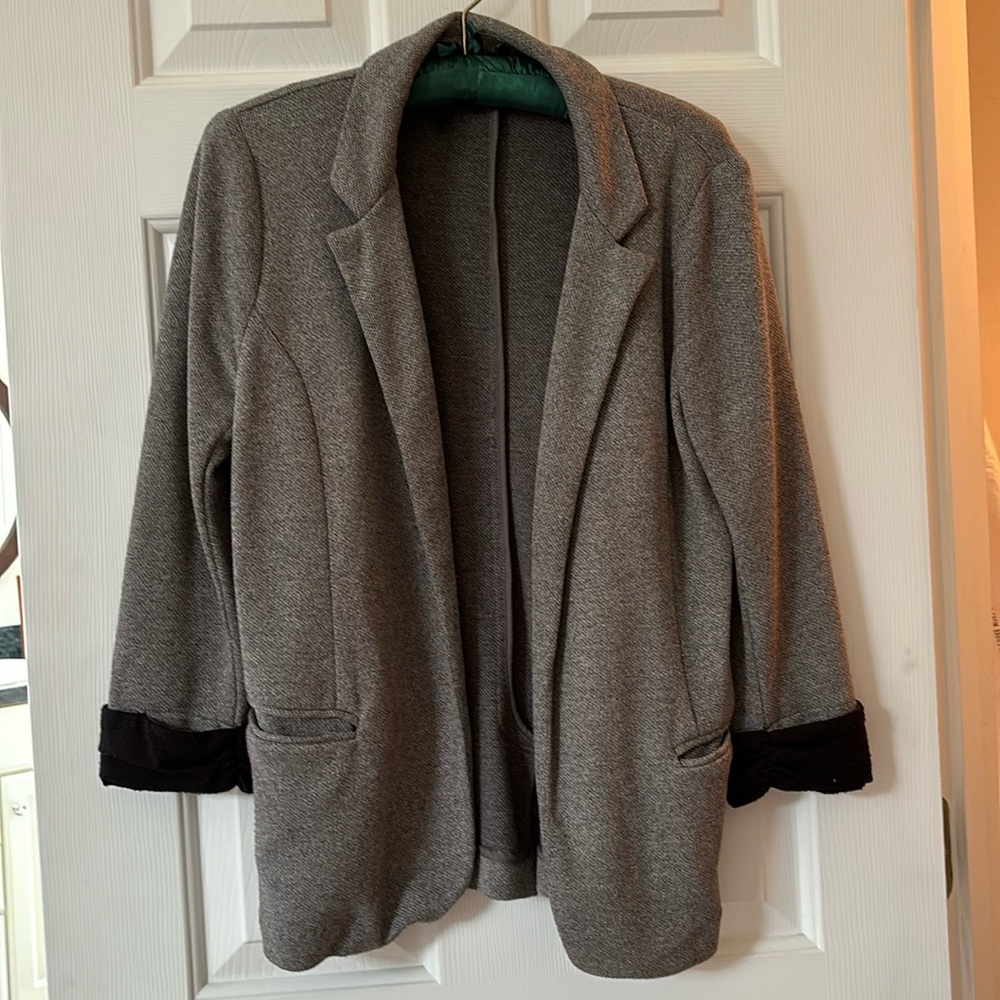 Gray blazer with black cuff sleeve